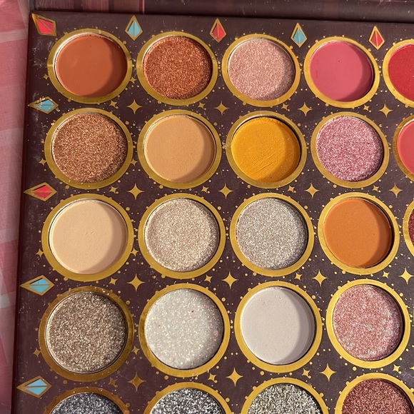 🎈SALE🎈🎀#50.MAKEUP XXL63-COLOR EYESHADOW PALETTE🎀 - Picture 4 of 10